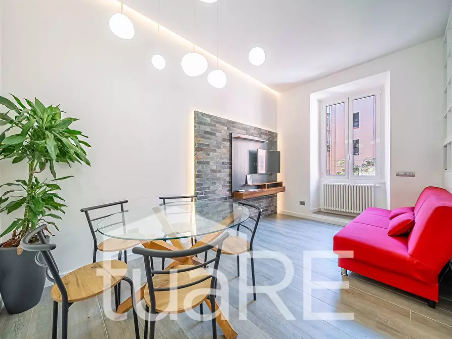 Immagine 13 di Appartamento in vendita  in Via Carlo Cattaneo a Roma