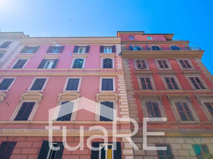 Immagine 15 di Appartamento in vendita  in Via Carlo Cattaneo a Roma