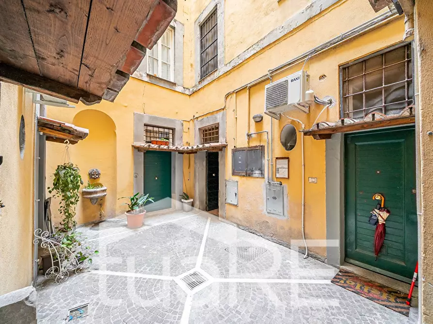 Immagine 4 di Appartamento in vendita  in Via Della Gensola a Roma