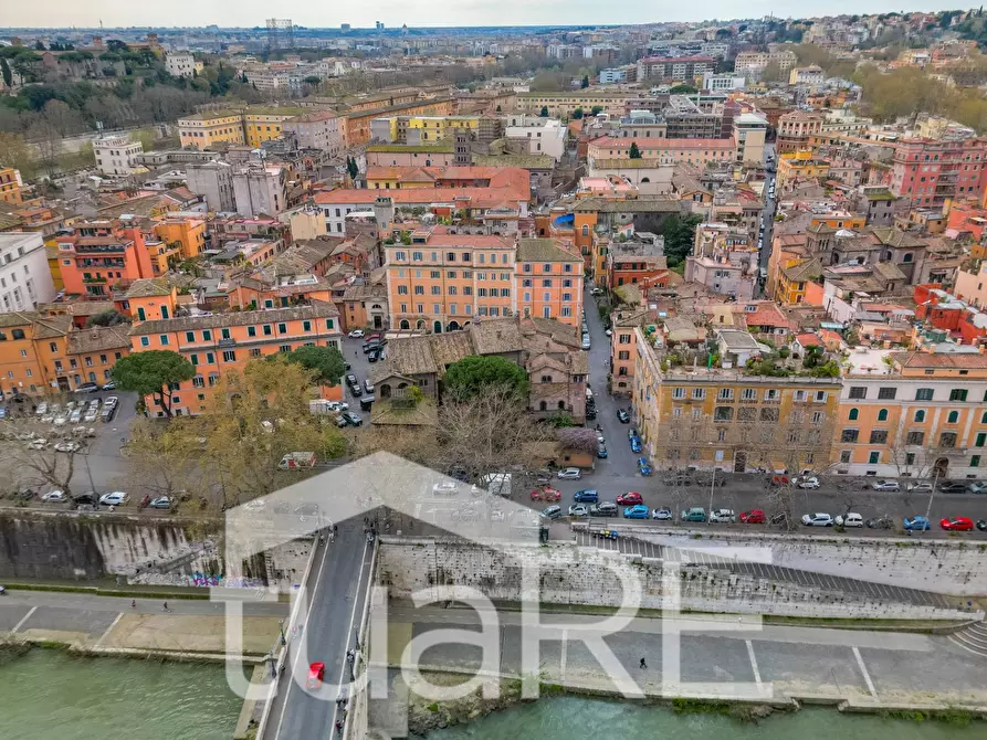 Immagine 7 di Appartamento in vendita  in Via Della Gensola a Roma