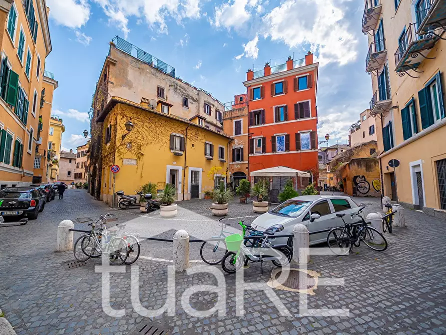 Immagine 12 di Appartamento in vendita  in Via Della Gensola a Roma
