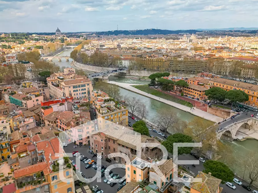 Immagine 14 di Appartamento in vendita  in Via Della Gensola a Roma