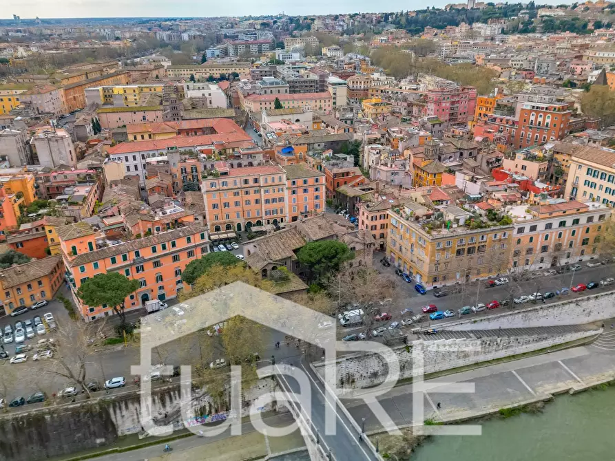 Immagine 17 di Appartamento in vendita  in Via Della Gensola a Roma