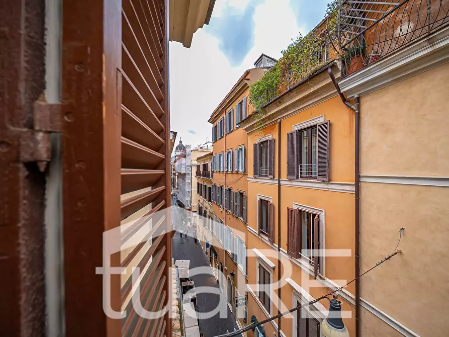 Immagine 18 di Appartamento in vendita  in Via Delle Carrozze a Roma