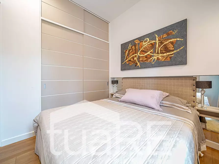 Immagine 23 di Appartamento in vendita  in Via Delle Carrozze a Roma