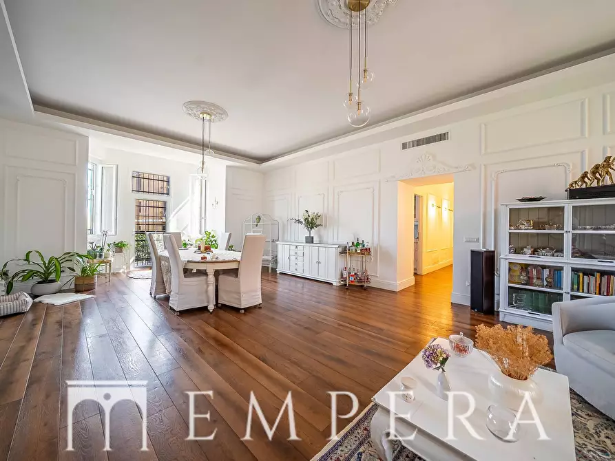 Immagine 7 di Villa in vendita  in Via Cimone a Roma