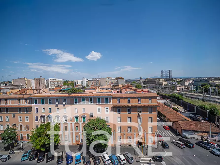 Immagine 4 di Attico in vendita  in Via Ettore Rolli a Roma