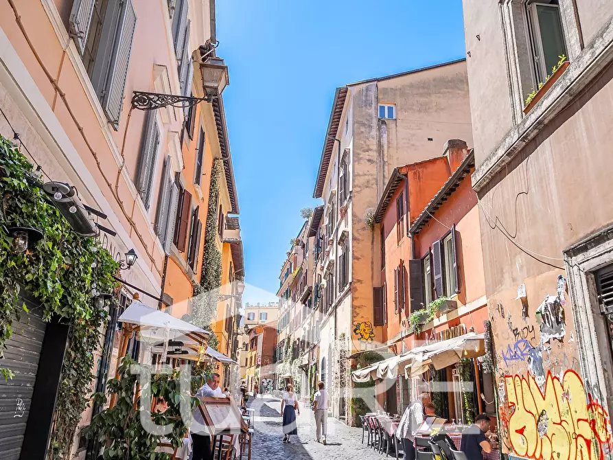 Immagine 17 di Appartamento in vendita  in Vicolo Del Cinque a Roma