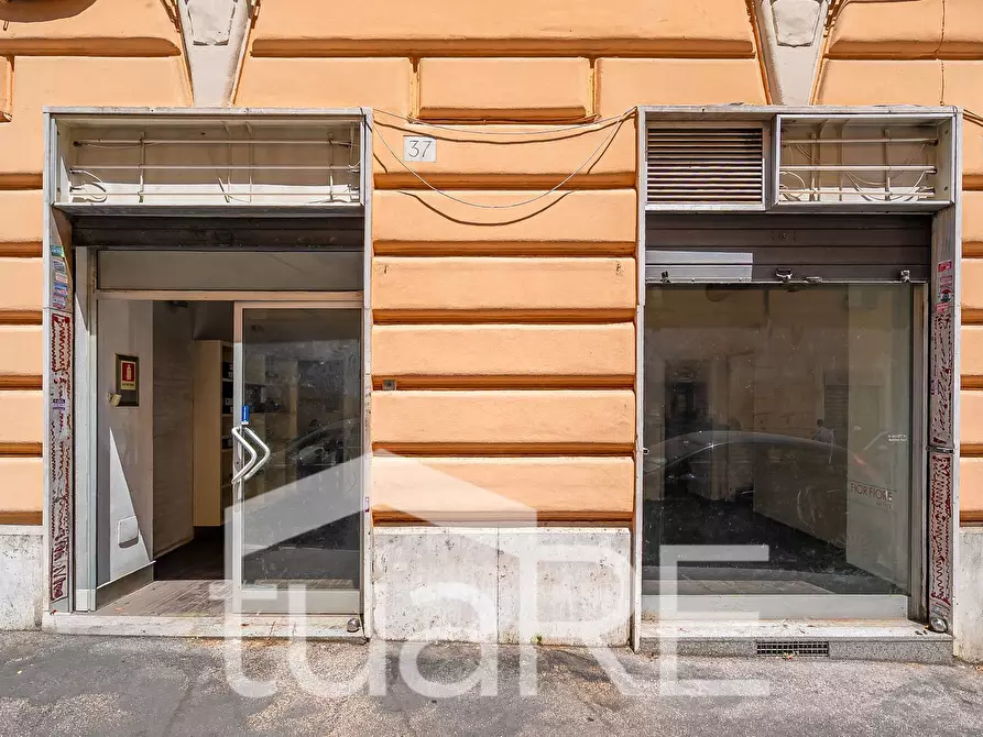 Immagine 7 di Negozio in vendita  in Via Po a Roma