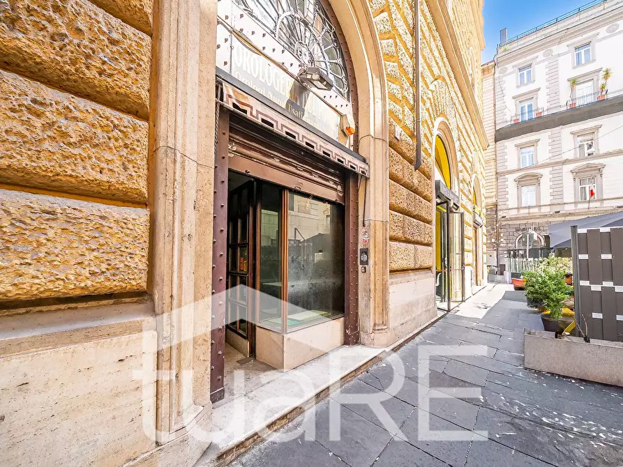 Immagine 12 di Negozio in vendita  in Via Muzio Clementi a Roma