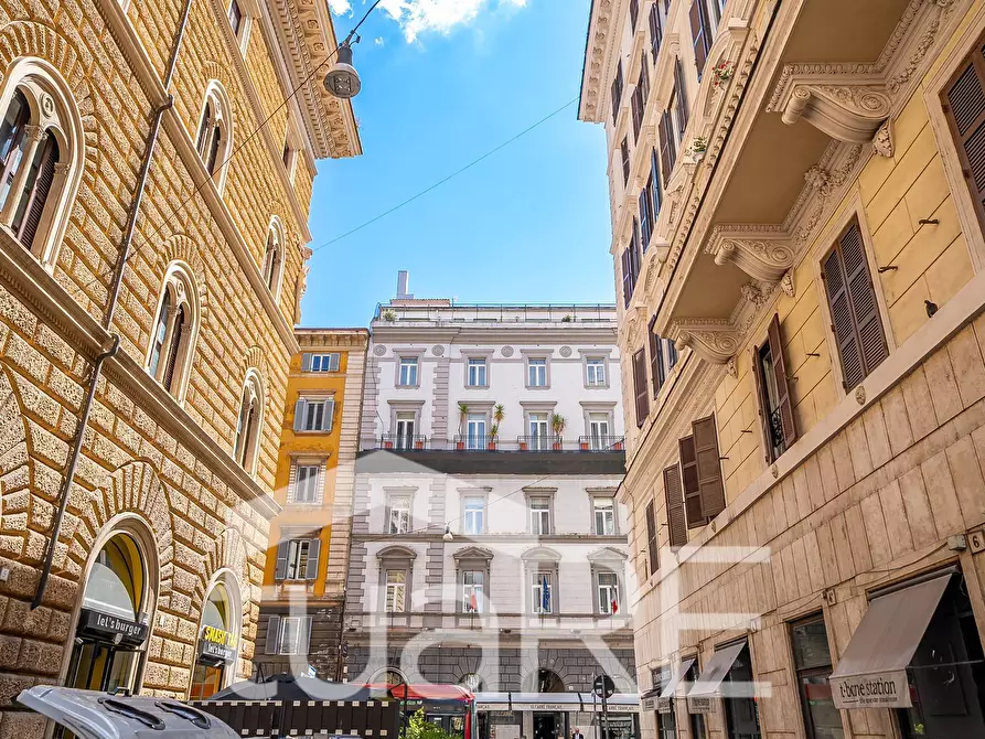Immagine 20 di Negozio in vendita  in Via Muzio Clementi a Roma