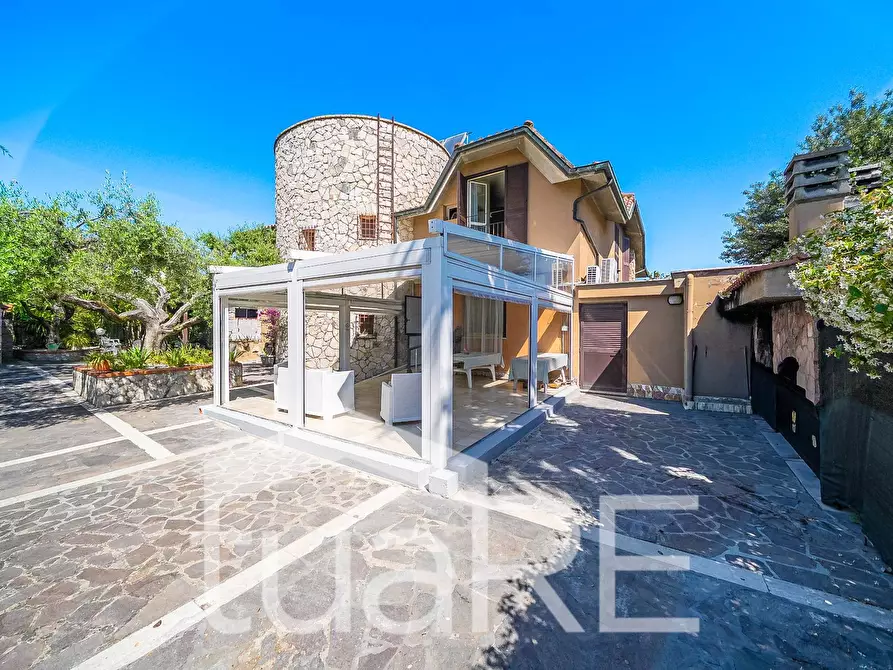 Immagine 13 di Villa in vendita  in Via Appennini a Fonte Nuova