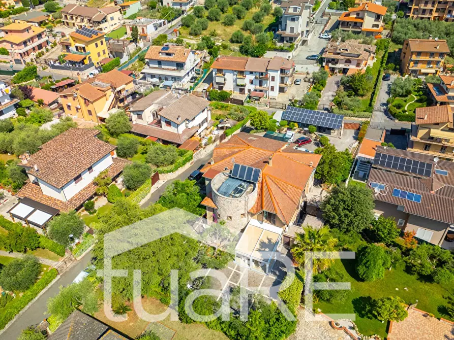 Immagine 43 di Villa in vendita  in Via Appennini a Fonte Nuova