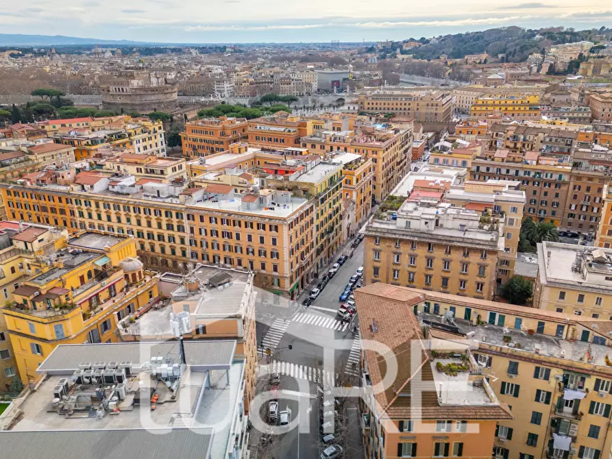 Immagine 21 di Appartamento in vendita  in Via Crescenzio a Roma
