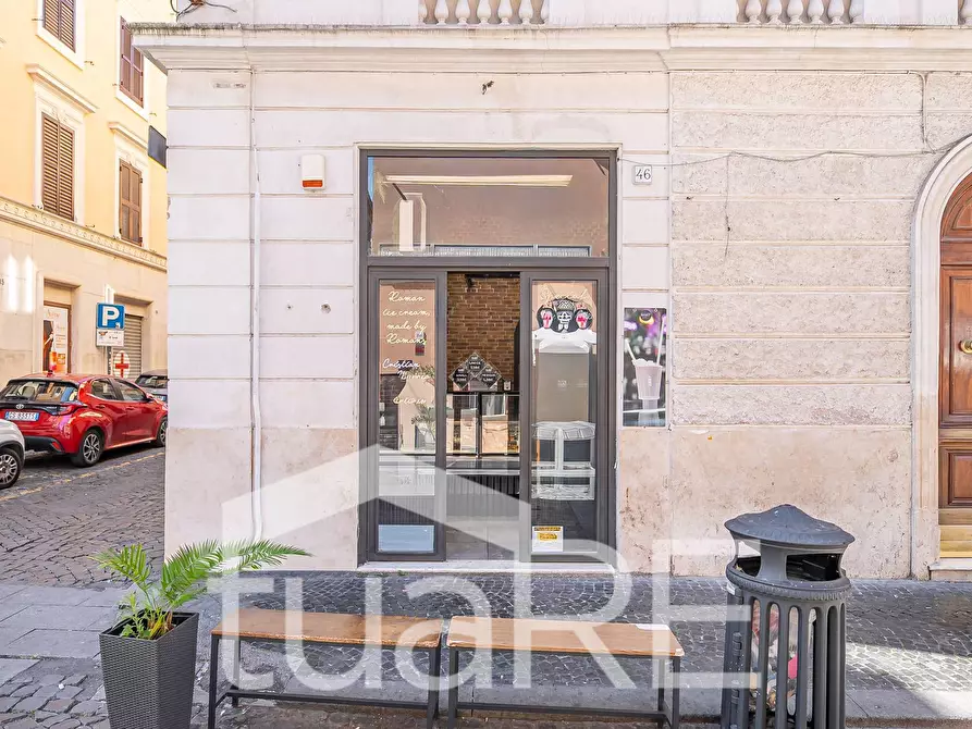 Immagine 2 di Negozio in vendita  in Borgo Pio a Roma