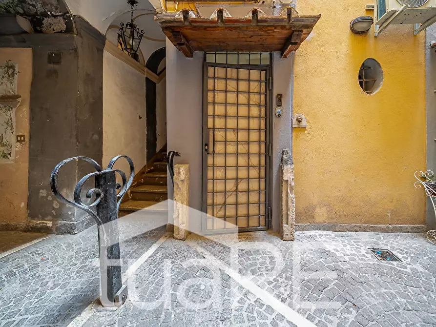 Immagine 14 di Appartamento in vendita  in Via Della Gensola a Roma