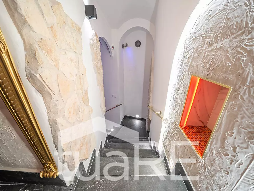 Immagine 24 di Appartamento in vendita  in Via Della Gensola a Roma