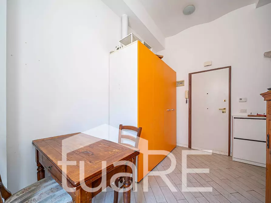 Immagine 4 di Appartamento in vendita  in Via Foscolo a Roma