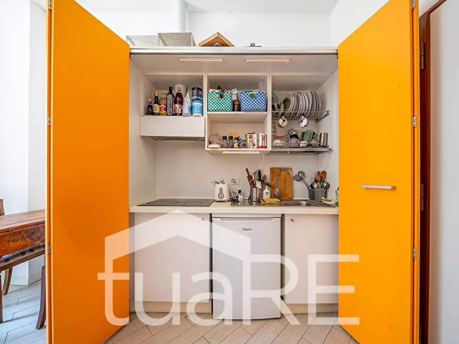 Immagine 12 di Appartamento in vendita  in Via Foscolo a Roma