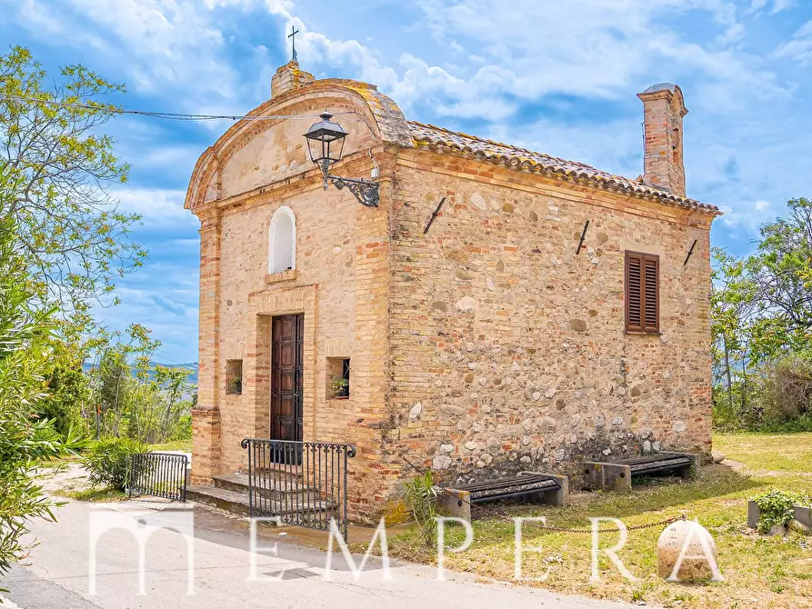 Immagine 8 di Palazzo in vendita  in via di Santa Maria Assunta a Mosciano Sant'angelo