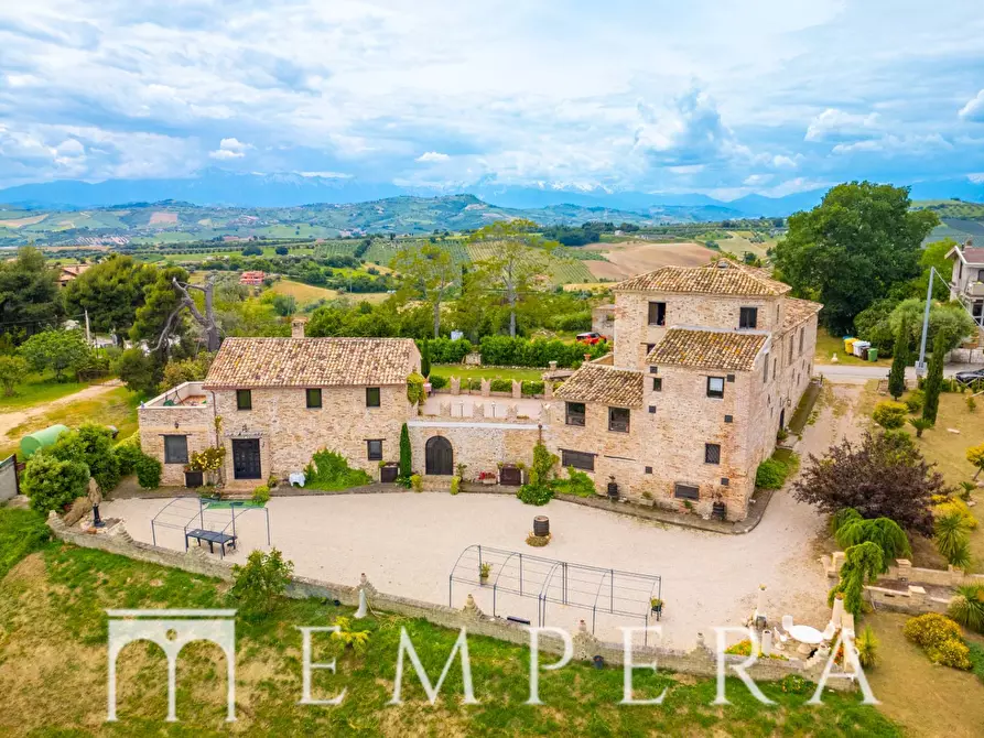 Immagine 33 di Palazzo in vendita  in via di Santa Maria Assunta a Mosciano Sant'angelo