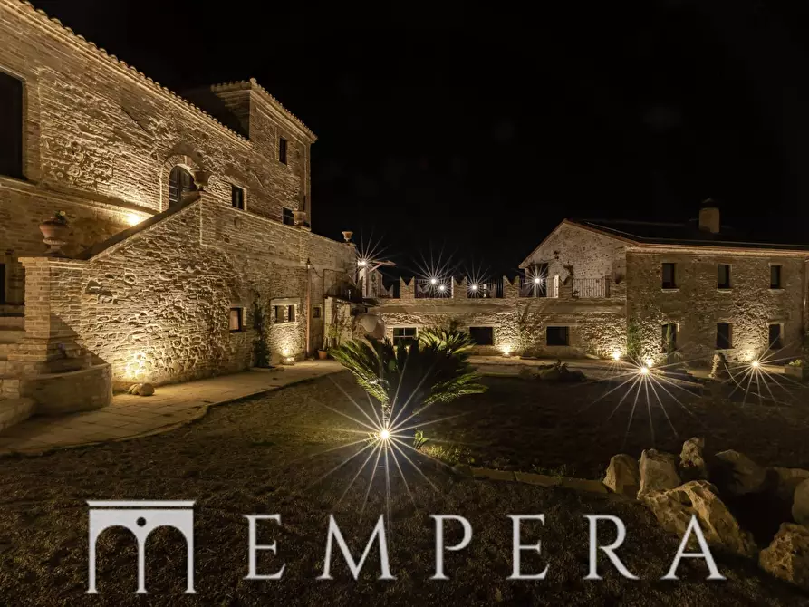 Immagine 37 di Palazzo in vendita  in via di Santa Maria Assunta a Mosciano Sant'angelo