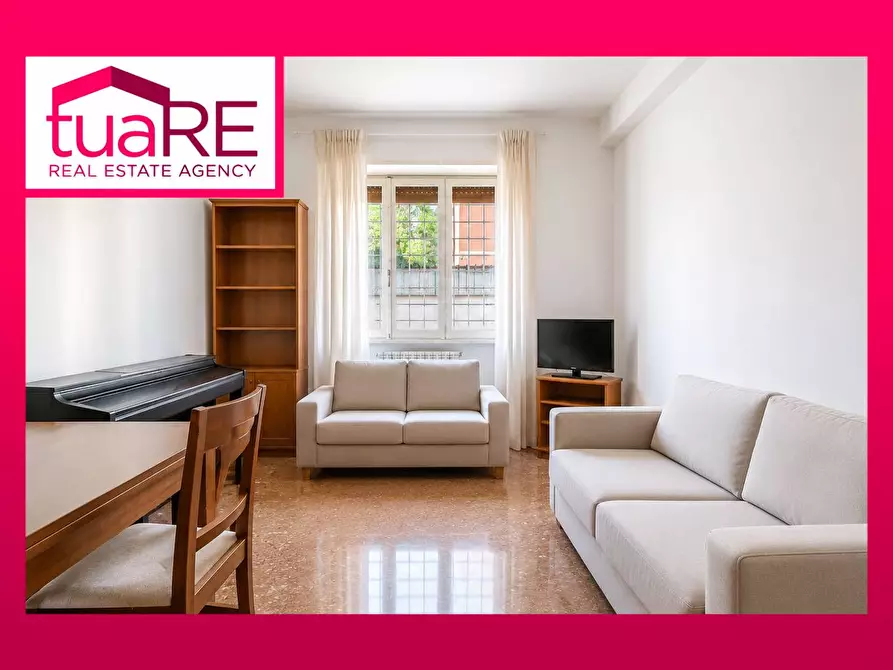 Immagine 1 di Appartamento in vendita  in Viale Platone a Roma
