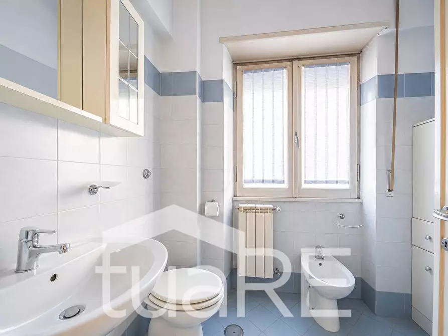 Immagine 9 di Appartamento in vendita  in Viale Platone a Roma