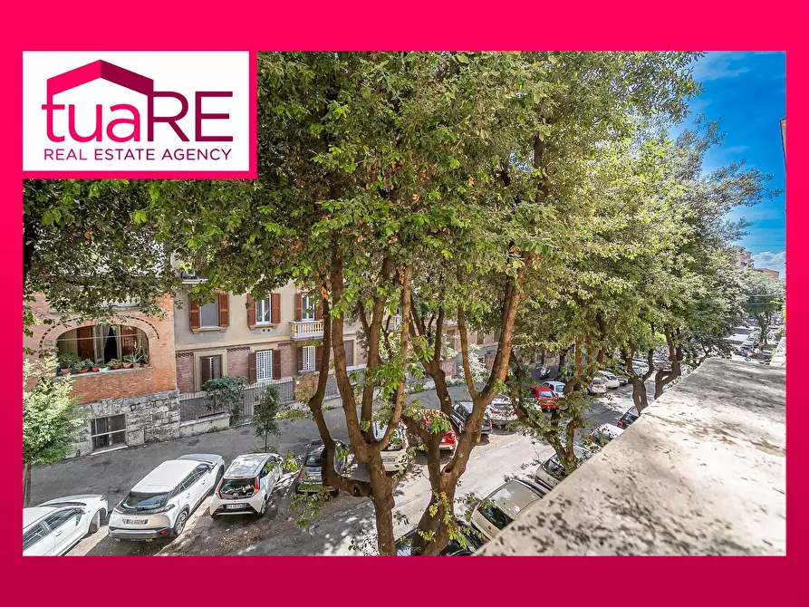 Immagine 1 di Appartamento in vendita  in Via Sebino a Roma