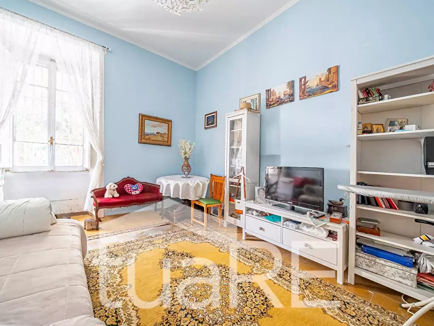 Immagine 2 di Appartamento in vendita  in Via Sebino a Roma