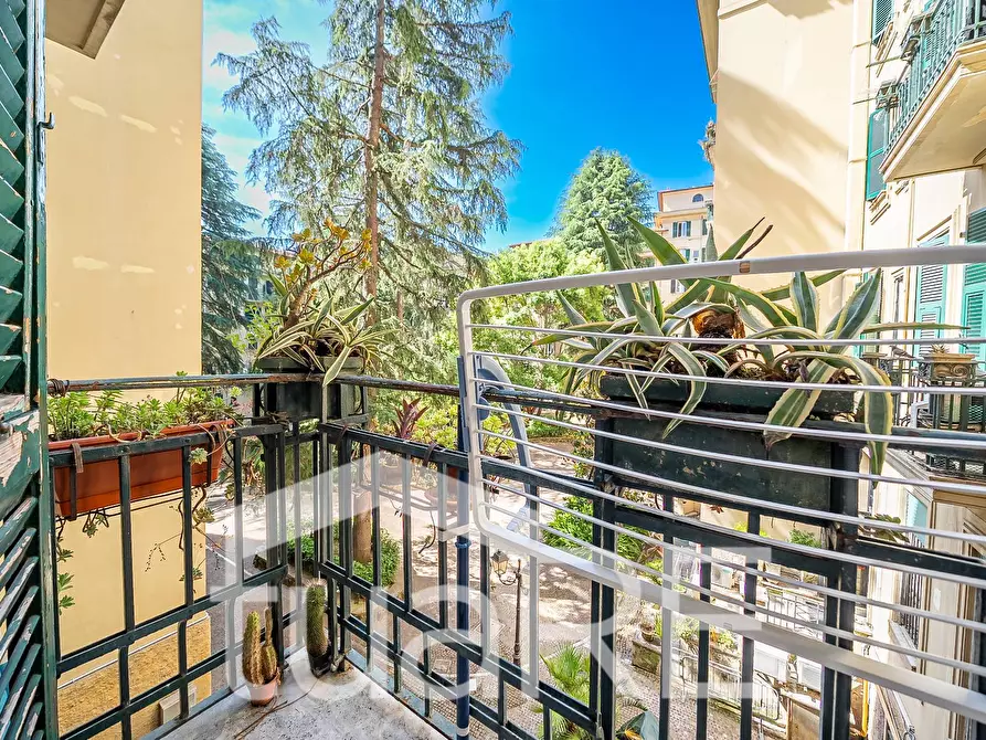 Immagine 12 di Appartamento in vendita  in Via Sebino a Roma