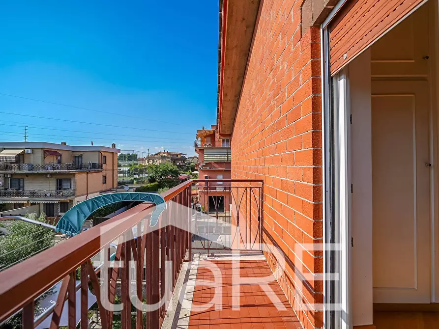 Immagine 17 di Appartamento in vendita  in Via Erbusco a Roma