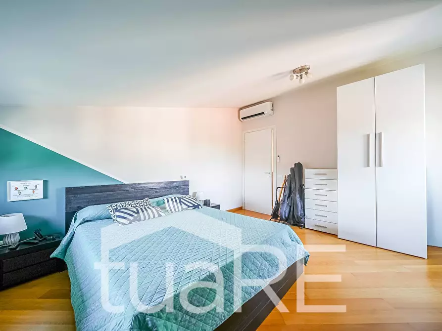 Immagine 18 di Appartamento in vendita  in Via Erbusco a Roma