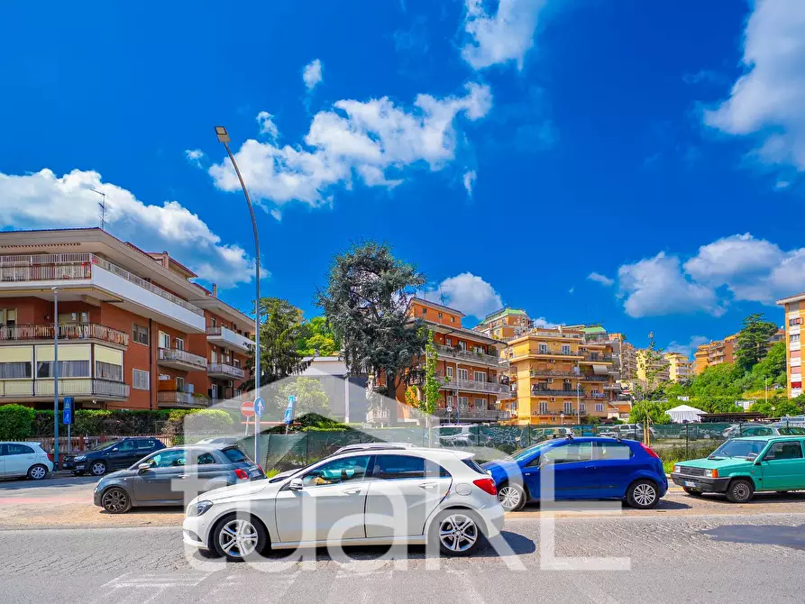 Immagine 5 di Appartamento in vendita  in Via San Melchiade Papa a Roma