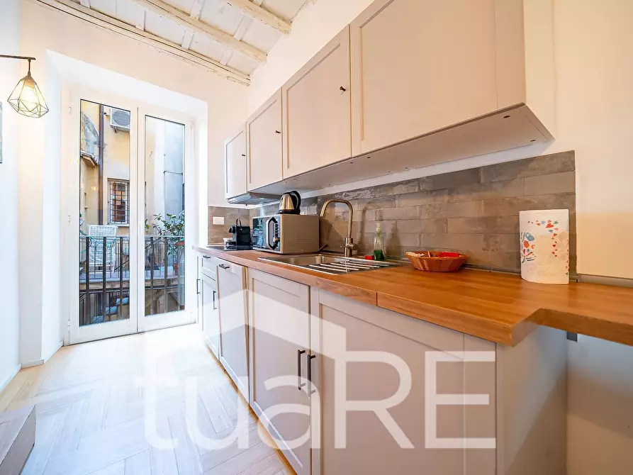 Immagine 10 di Appartamento in vendita  in Borgo Pio a Roma