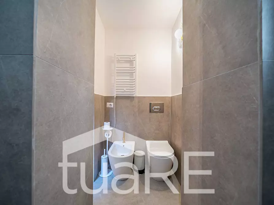 Immagine 14 di Appartamento in vendita  in Borgo Pio a Roma