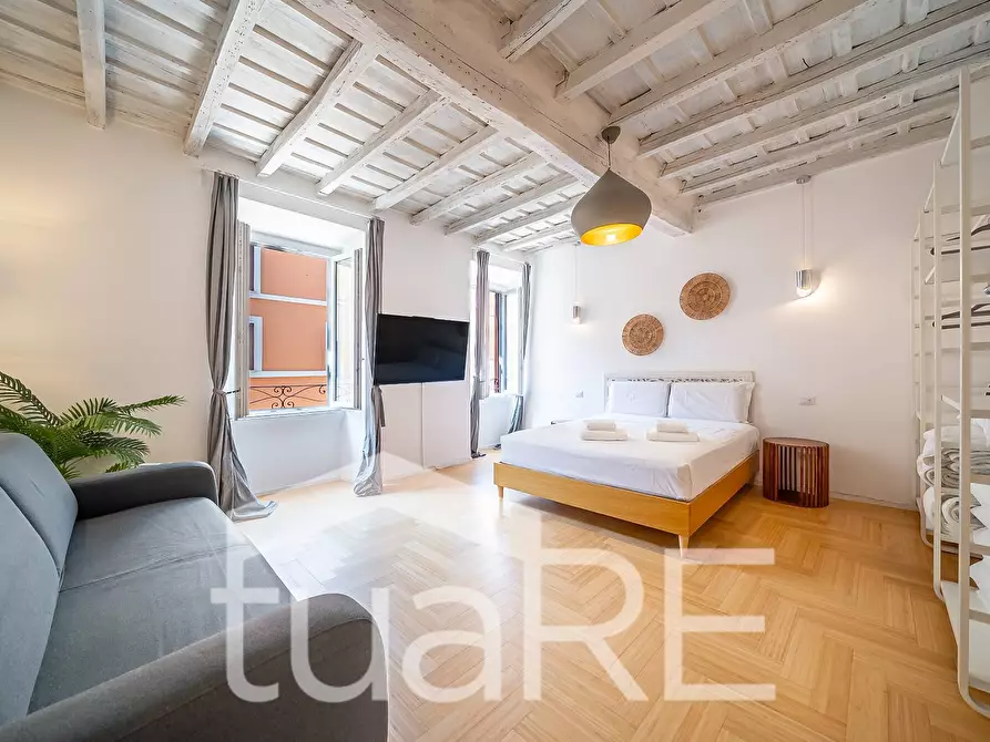 Immagine 17 di Appartamento in vendita  in Borgo Pio a Roma