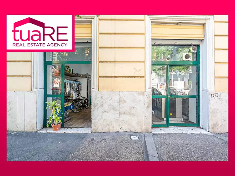 Immagine 1 di Negozio in vendita  in Via Germanico a Roma