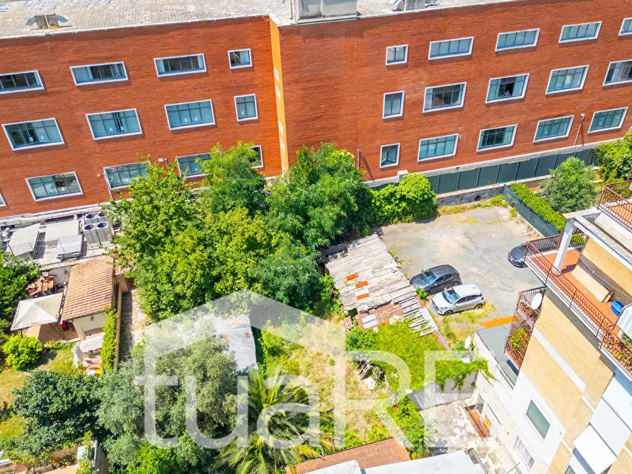 Immagine 11 di Terreno residenziale in vendita  in Via Dei Prati Della Farnesina a Roma