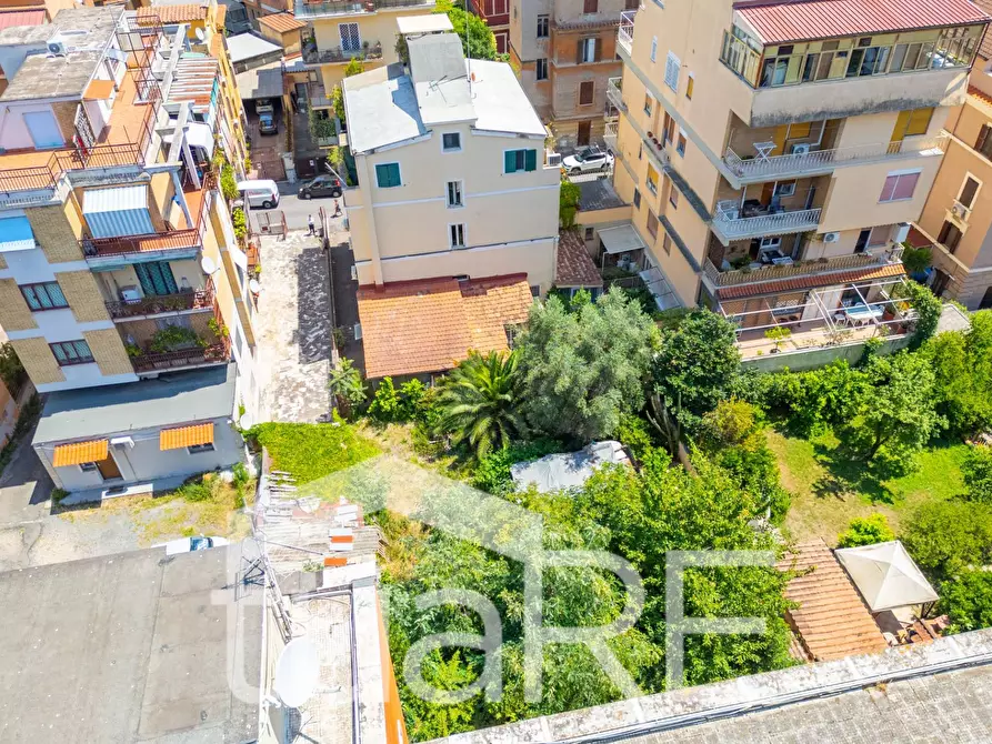 Immagine 15 di Terreno residenziale in vendita  in Via Dei Prati Della Farnesina a Roma