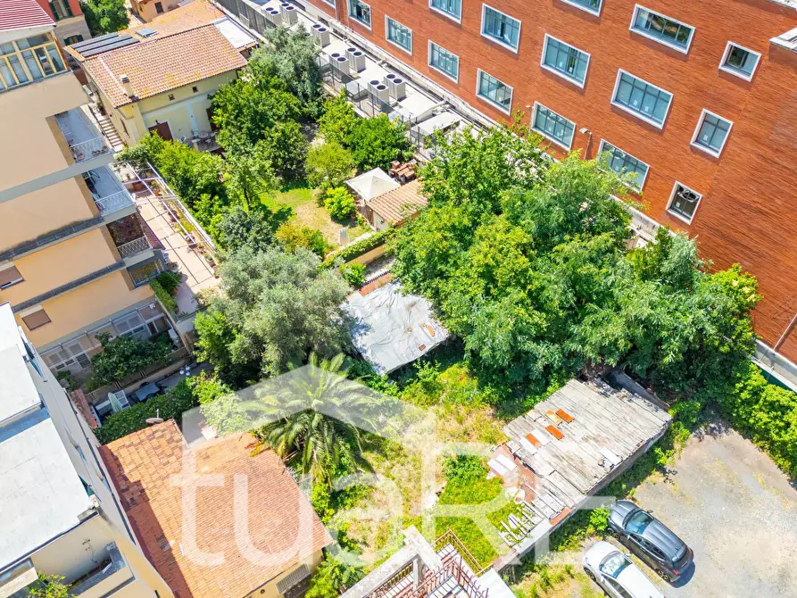 Immagine 17 di Terreno residenziale in vendita  in Via Dei Prati Della Farnesina a Roma