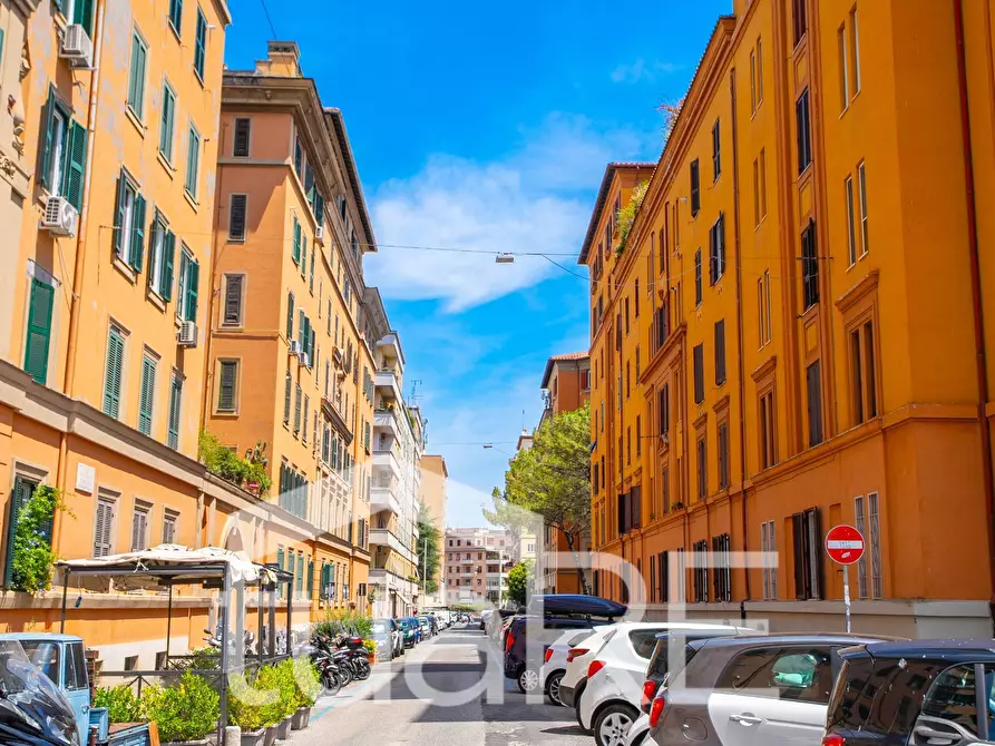 Immagine 6 di Box auto in vendita  in Via Guglielmo Calderini a Roma