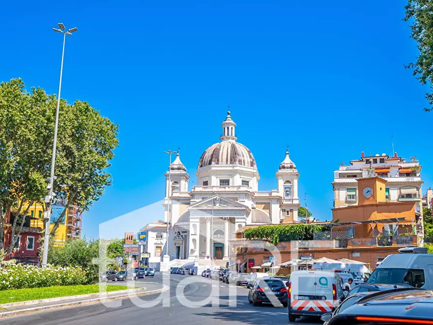 Immagine 9 di Appartamento in vendita  in Piazzale Di Ponte Milvio a Roma