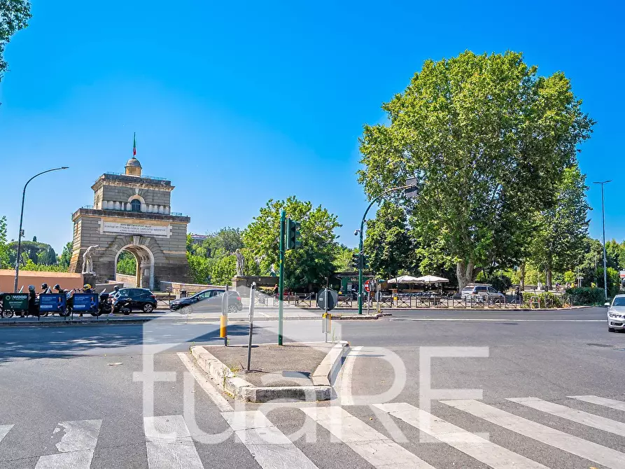 Immagine 11 di Appartamento in vendita  in Piazzale Di Ponte Milvio a Roma