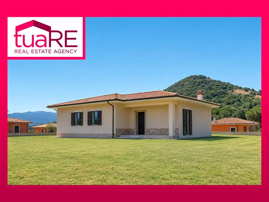 Immagine 1 di Villa in vendita  in OSTERIA NUOVA a Scandriglia