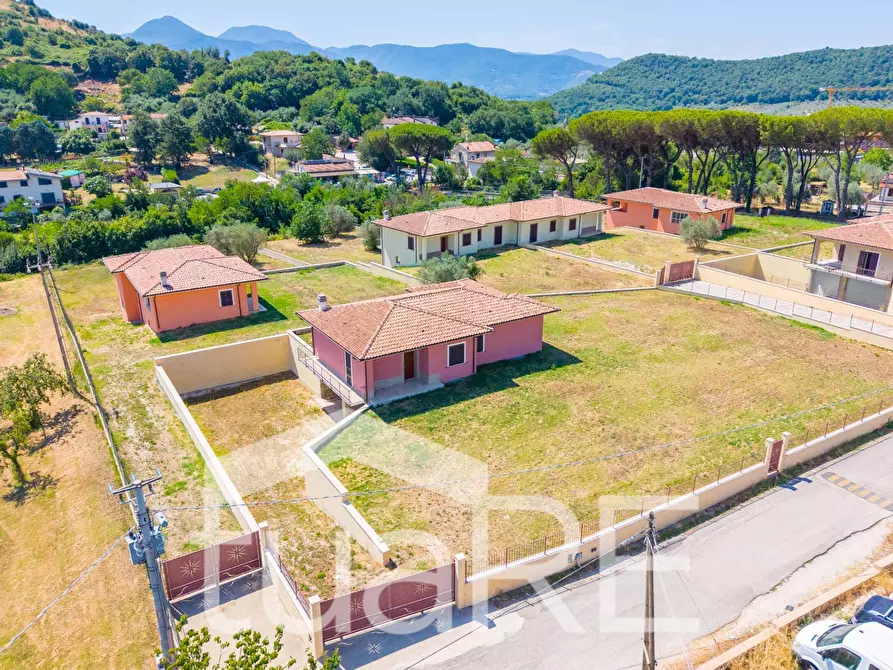 Immagine 15 di Villa in vendita  in OSTERIA NUOVA a Scandriglia