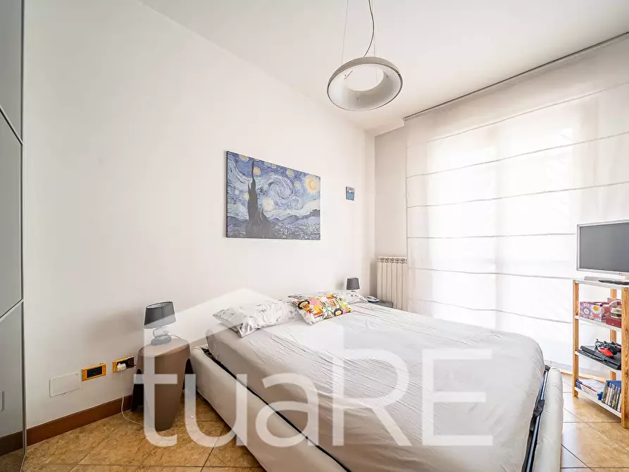 Immagine 4 di Appartamento in vendita  in Via Dei Gozzadini a Roma