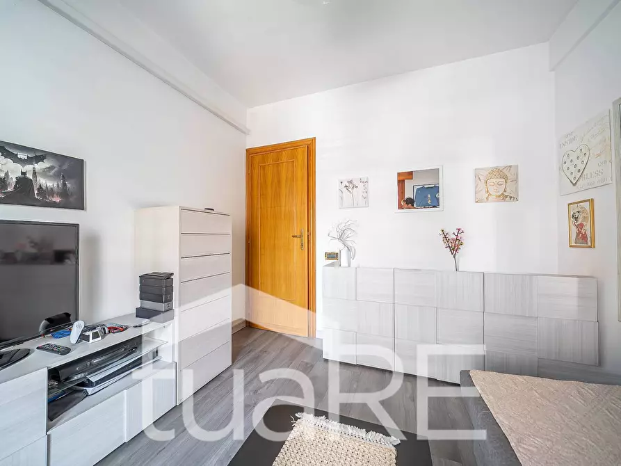 Immagine 10 di Appartamento in vendita  in Via Andrea Barbazza a Roma