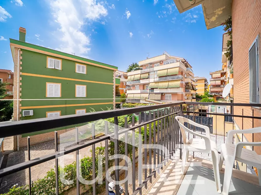 Immagine 18 di Appartamento in vendita  in Via Andrea Barbazza a Roma
