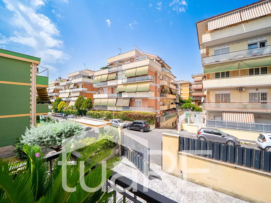 Immagine 22 di Appartamento in vendita  in Via Andrea Barbazza a Roma